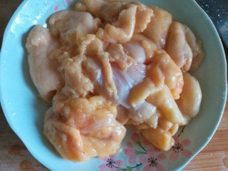 3、桂花香菇牛肉油辣酱  下饭神器,鸡油洗净沥干水分