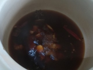 11、桂花香菇牛肉油辣酱  下饭神器,大火烧开后转小火卤1小时+