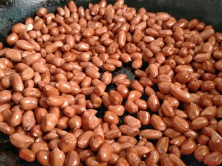 8、中式点心#潮汕腐乳饼#,花生加点油炒熟脆