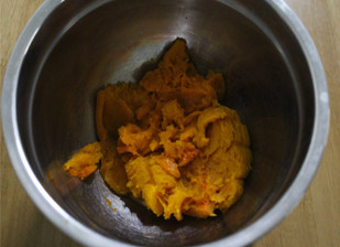 1、锦绣中华绣球塔,南瓜蒸熟，碾碎。