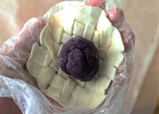 16、锦绣中华绣球塔,包上馅料。