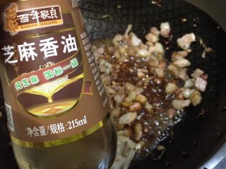 20、媳妇儿的手艺★老北京炸酱面,香油2-3 ml。