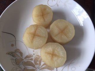 8、白萝卜煮,取出