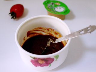 16、蔬菜海杂拌火锅????,这期间我们两做蘸料、我今天用了海底捞的调料、加了少许的芝麻酱、蚝油和豆腐乳汁调的蘸料……