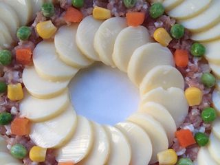 11、芙蓉豆腐,再可以摆几粒玉米