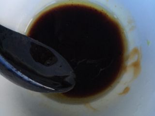 13、芙蓉豆腐,蚝油生抽橄榄油各1勺，混合拌匀