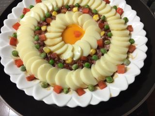 17、芙蓉豆腐,盘子太大只能用炒菜的锅来蒸，嘻嘻