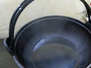 3、快手凉菜 花生酱拌肥牛,油温以烧冒烟为宜