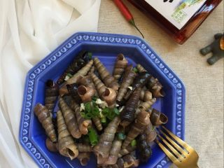 13、辣炒钉螺：海边男人最爱的下酒菜,出锅享用吧