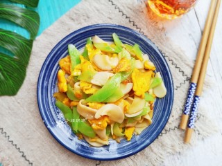 16、杏鲍菇炒鸡蛋,简单快捷又美味营养的家常菜！