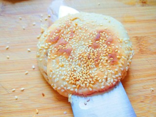 25、麻油芝麻驴肉火烧,片开火锅加上牛肉碎。