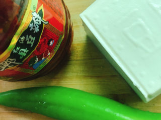 2、红油豆腐,郫县豆瓣酱