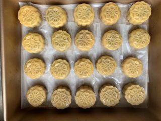 11、椰蓉月饼,压