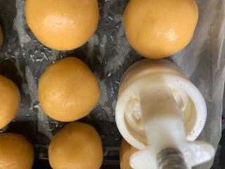 10、椰蓉月饼,压