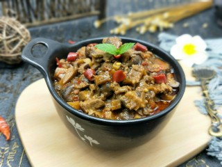 18、香菇辣酱,近看，米饭，面条的好伴侣。