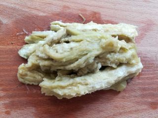 8、豆腐茄子酱三明治,茄子肉取用料理机把茄子肉打成酱无籽部分