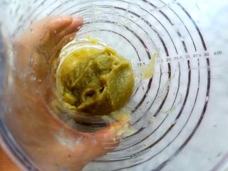 9、豆腐茄子酱三明治,用料理机把茄子肉打成酱