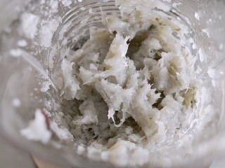 7、鲜蒸葵花虾,打碎的虾泥