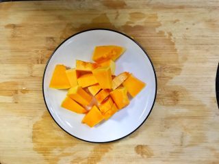 3、超满足便当（2）,南瓜切块