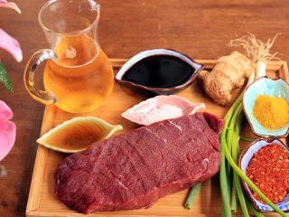 2、电饭煲牛肉干,所有食材