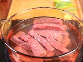 5、电饭煲牛肉干,冷水下牛肉