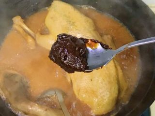 14、绝味蜜酱卤鸭,加入甜面酱