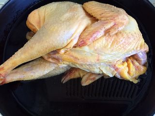 3、豉油鸡,鸡凉水下锅焯去血沫