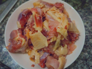 1、椰子炖鸡,准备半只鸡