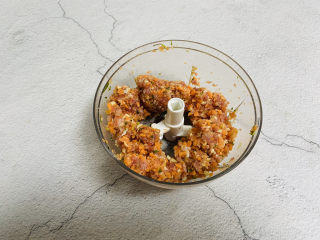 15、冬至美食+胡萝卜肉末蒸蛋,一分钟就可以搞定，你看是不是很方便啊