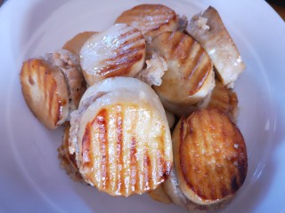 14、茄汁杏鲍菇,取出装盘