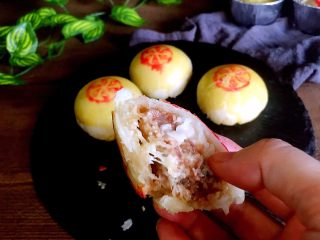 24、芝士大虾鲜肉月饼,开吃