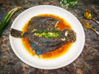 16、清蒸多宝鱼,成品，趁热吃哦～