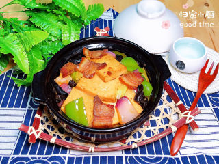 19、干锅千叶豆腐,配上一碗米饭，慢慢享受吧！