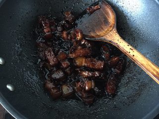 20、#无肉不欢#红烧肉,焖至收汁即可