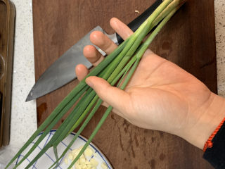 12、泡椒春笋,小葱切葱花