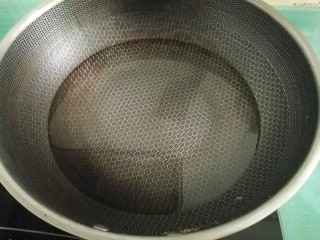 26、芋饺,锅中烧一锅水