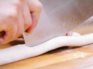 6、支竹羊腩煲&手抓饼,5.刀面上蘸水，切面