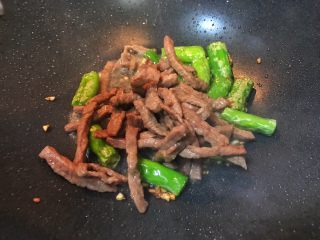 17、超满足便当（16）,倒入牛柳