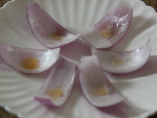 10、这样的洋葱莲藕你吃过嘛——莲花洋葱,洋葱瓣围边