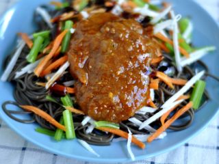 7、意大利肉酱荞麦面,挖,里面真的看到好多的肉肉啊!