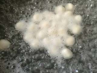 10、醪糟小汤圆,下水煮,浮起来