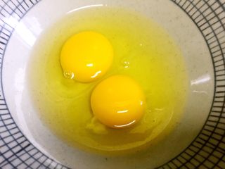 8、打卤面,鸡蛋打散，准备好水淀粉