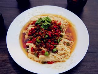 12、3分钟快手菜凉拌金针菇 ,成品欣赏。