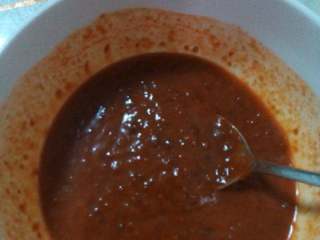 3、韩式烤肉,酱中加入适量饮料，调好料。