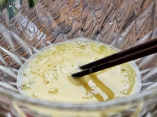 9、猪排饭,一个鸡蛋打匀