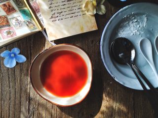 7、简单快手的 酸甜糖醋鱼柳,搅拌均匀，放置一旁备用