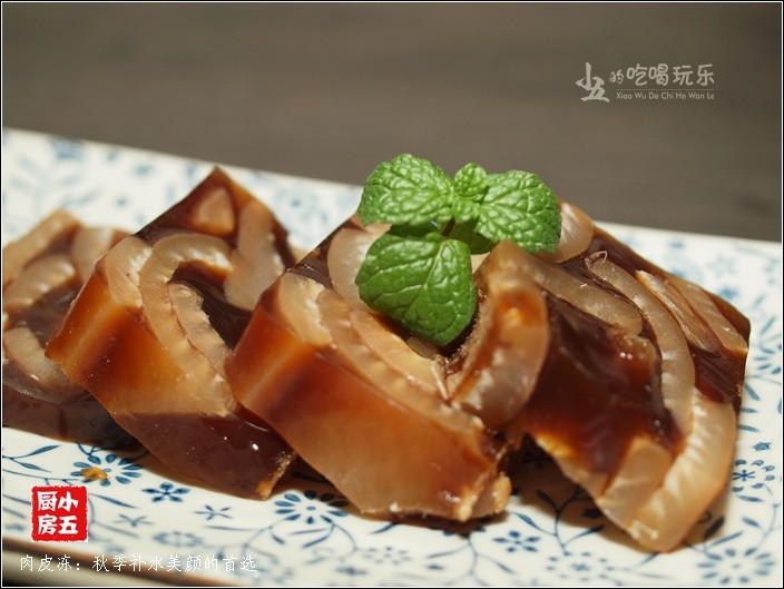 肉皮冻秋季补水美颜的首选