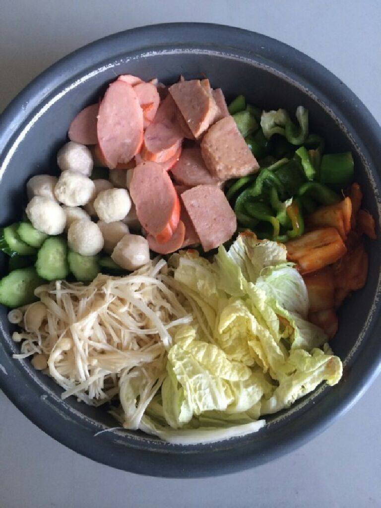 自制韩式部队火锅