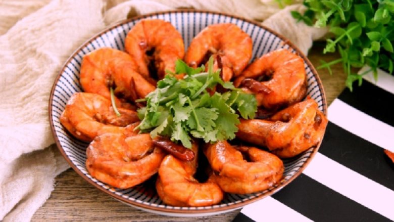 家常快手香辣虾麻辣鲜香