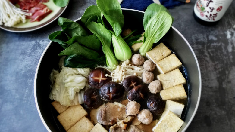 寿喜锅日式牛肉火锅